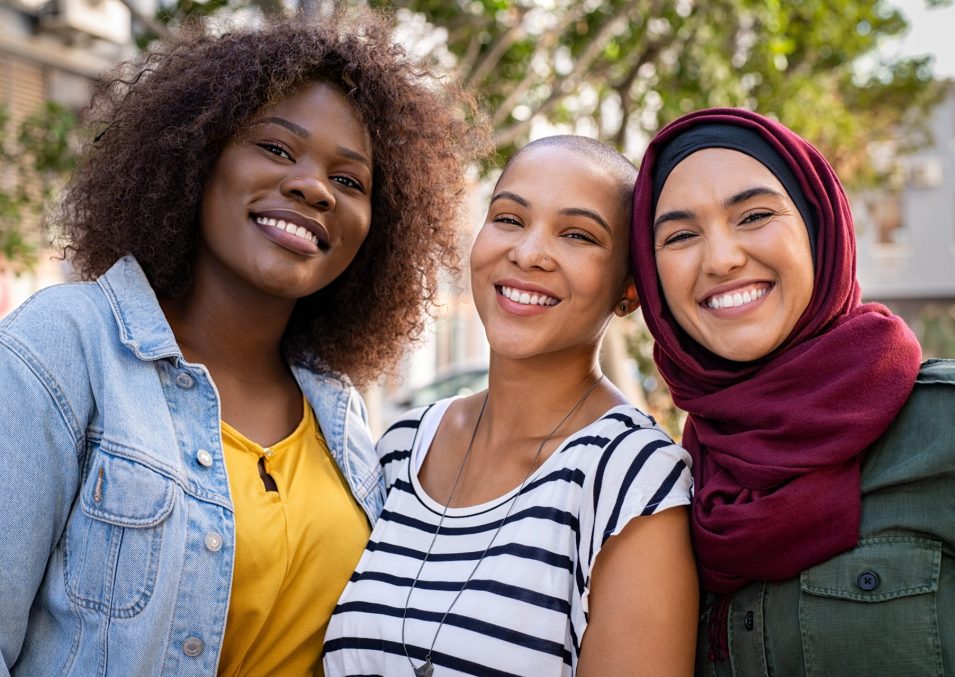 multiethnic young friends enjoying together netqw98.jpg